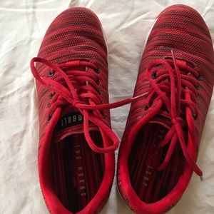 Nobull women’s Red Linear Trainer